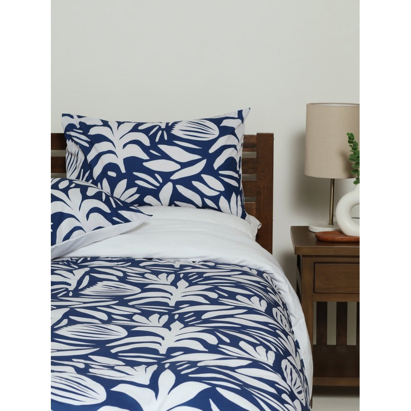 Scandi Floral Navy Duvet Set