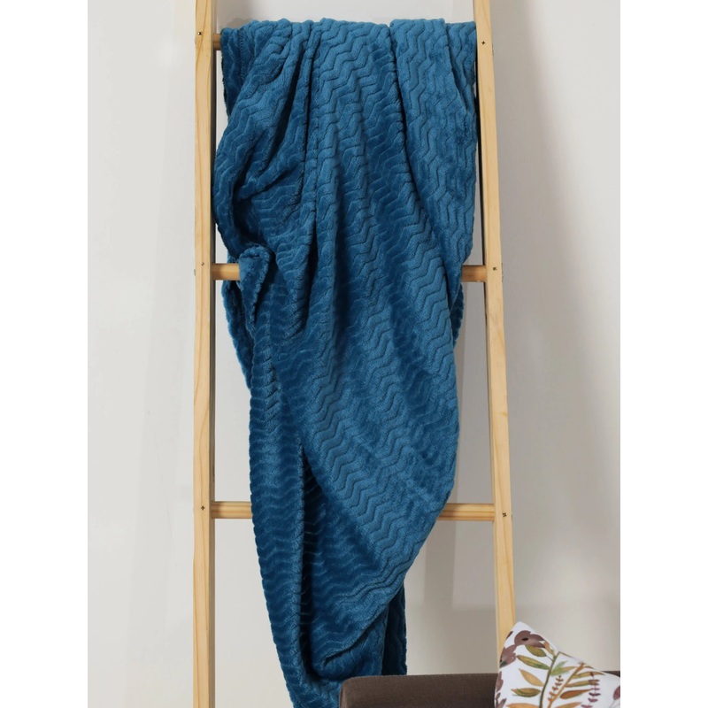 Zig Zag Flannel Blanket - 125cm X 150cm
