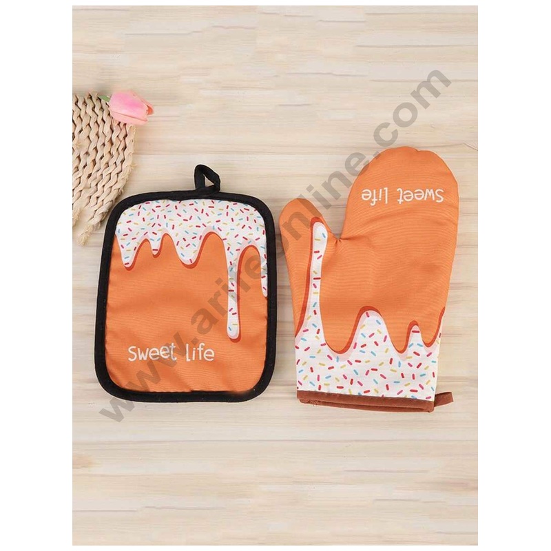 Cake Decor Letter Print Oven Glove 1pc & 1pc Pad (Multi Color)