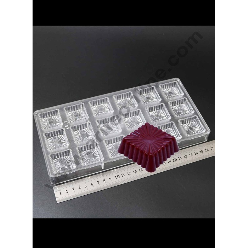 Cake Decor 18 Cavity Fluted Surface Square Cube Shaped Polycarbonate Chocolate Mould