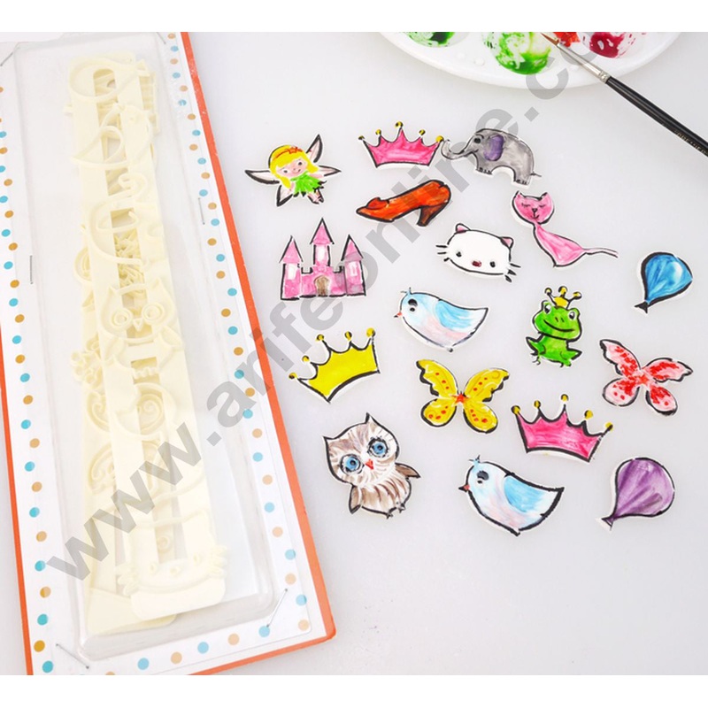Cake Decor 2 Pcs Child Play Set Theme Tappet Cutter Plastic Fondant Cutter Gumpaste Cutter