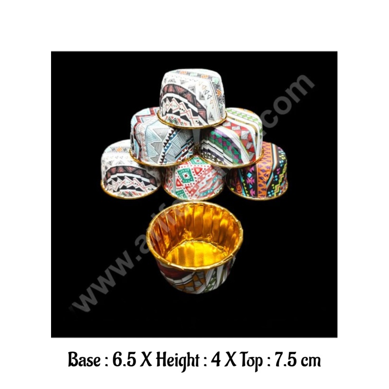 Cake Decor Round Direct Bakeable Cups With Plastic Golden Coating Geometric Design Bake and Serve Disposable Mould 50 Pcs (Assorted Color)