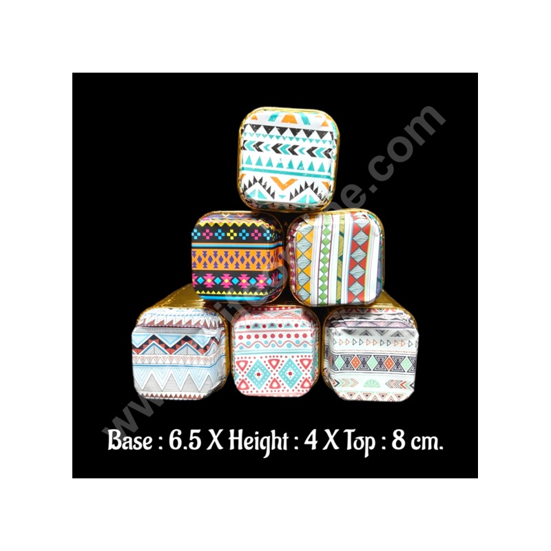 Cake Decor Square Direct Bakeable Cups With Plastic Golden Coating Geometric Design Bake and Serve Disposable Mould 50 Pcs (Assorted Color)