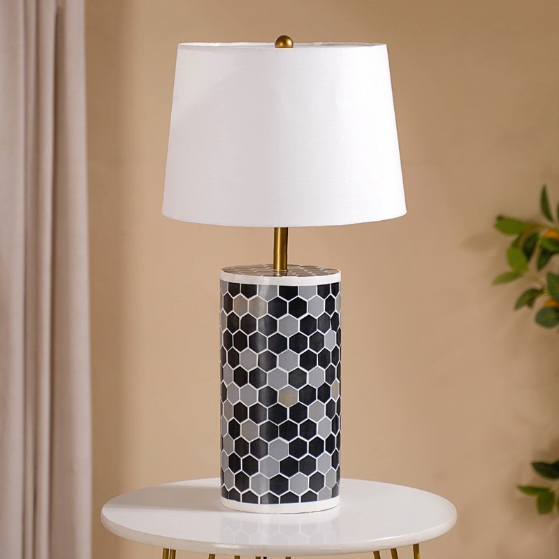 Honeycomb Inlay Table Lamp With Lampshade