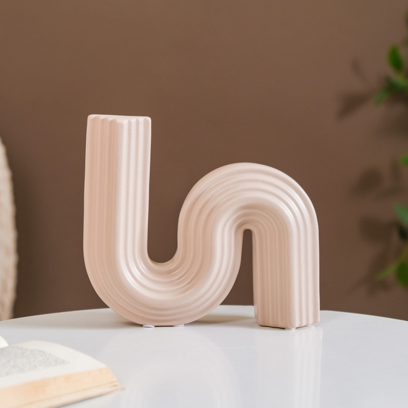 Nordic Wavy Ceramic Vase Beige