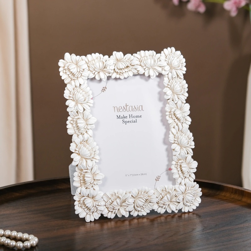 Blooms Picture Frame Large White 9.5"x7.5"