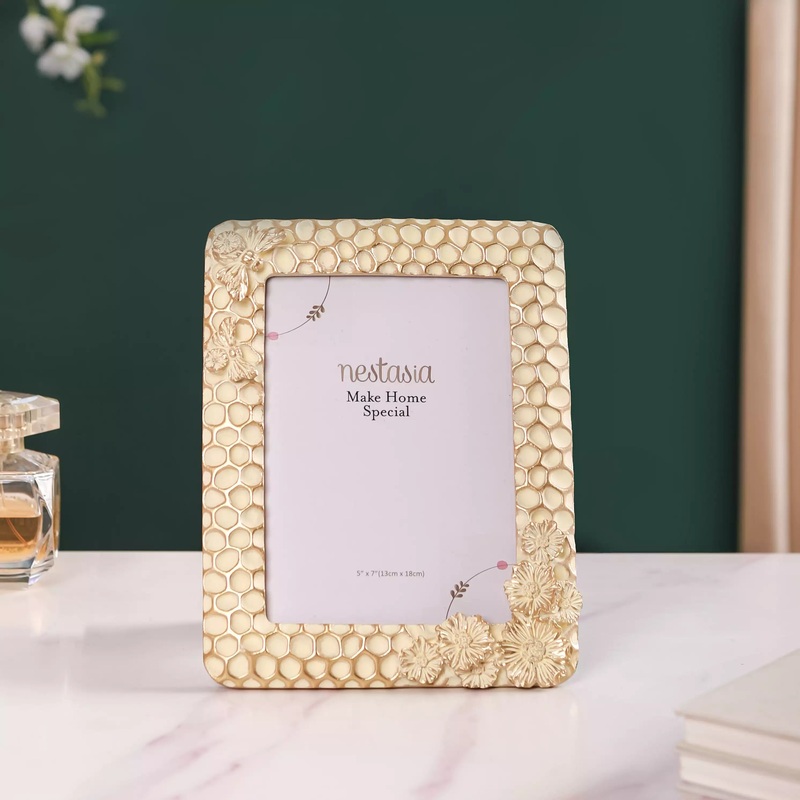 Honeycomb Gold Frame Large 9"x7"