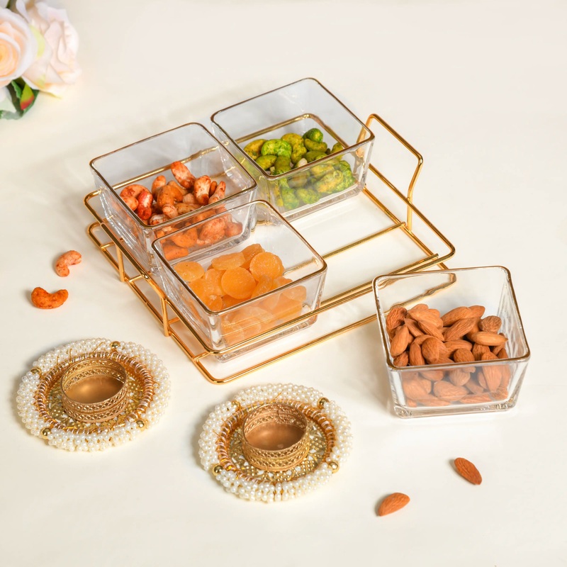 Treats And Elegance Gift Hamper Set of 7