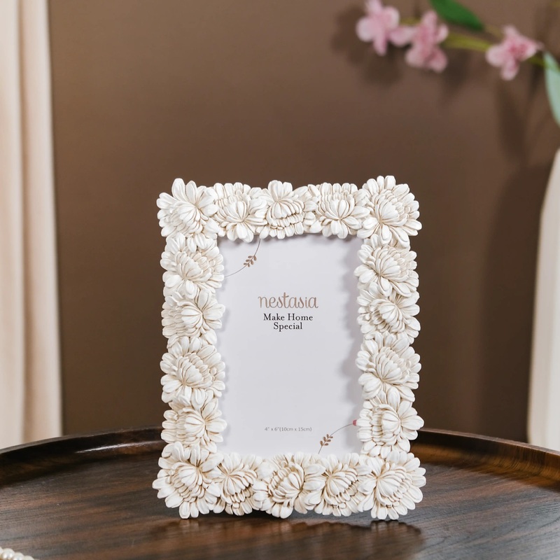 White Blooms Picture Frame Small 7.5"x7"