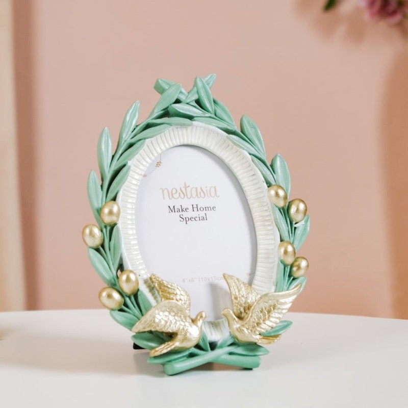 Laurel Branch With Doves Photo Frame 8"x5"