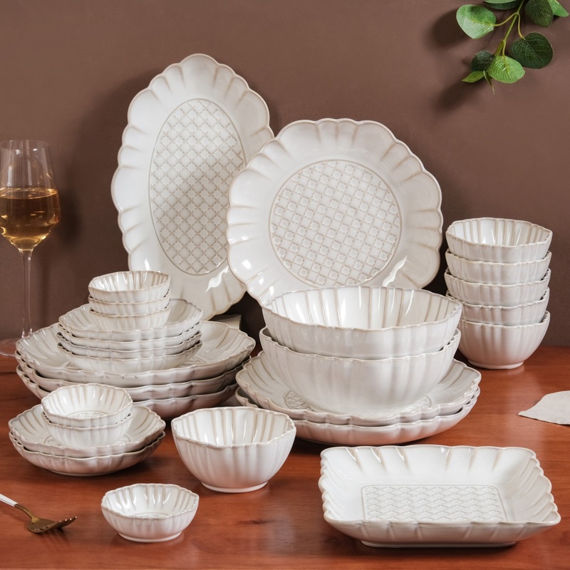 White Stoneware Design 28-Piece Dinner Set For 6