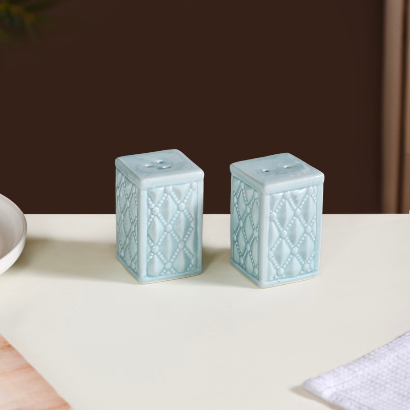 Pastel Blue Ceramic Salt And Pepper Shaker Set