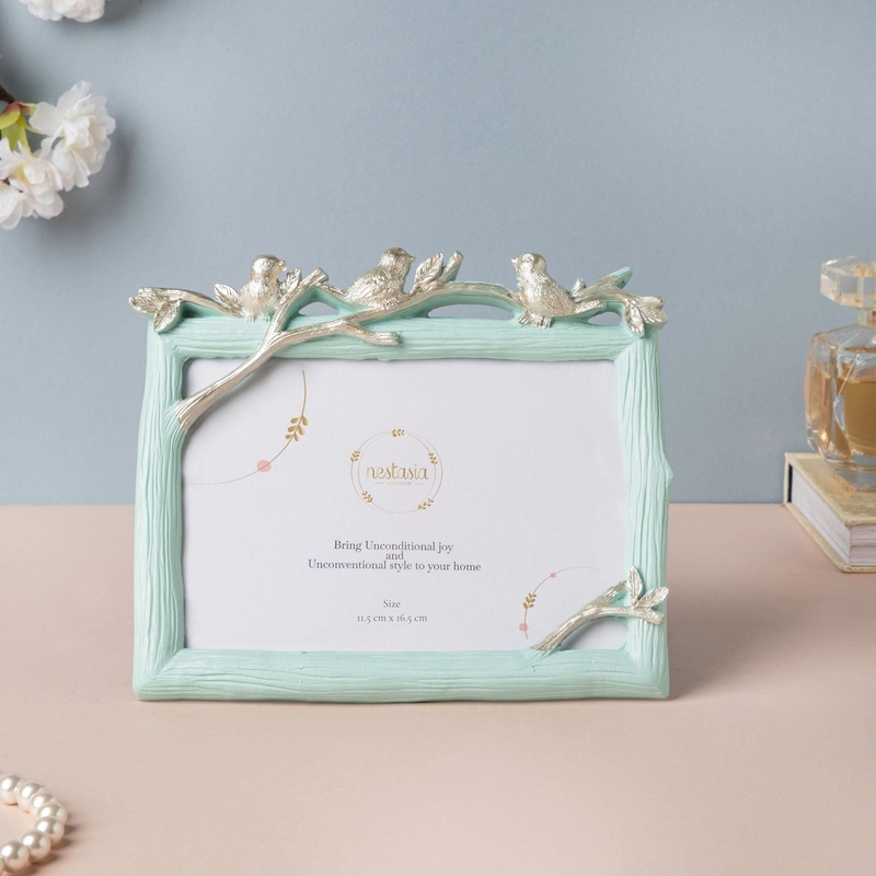 Nestling Birds Green Photo Frame