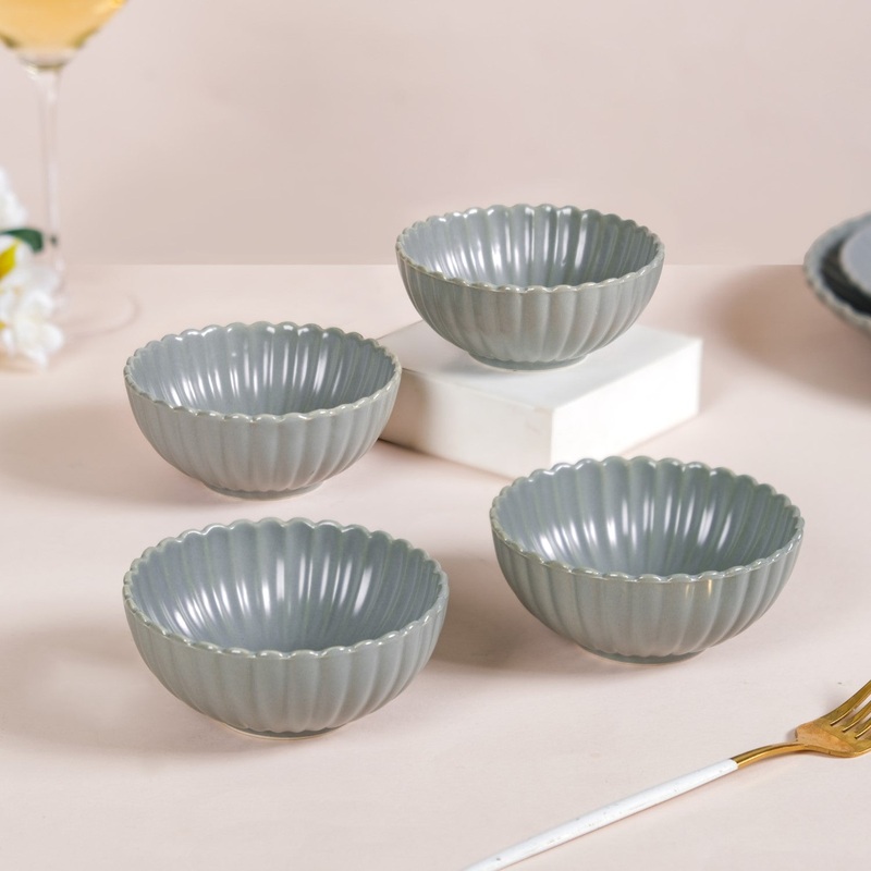 Set Of 4 Grey Scallop Side Bowls 250ml