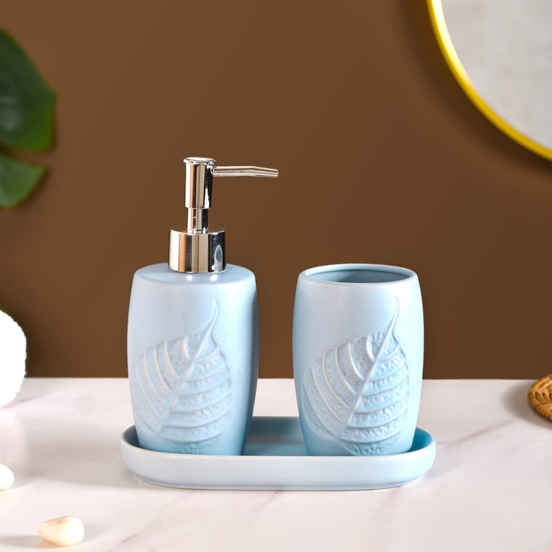 Leaf Emboss Ceramic Bath Set Of 3 With Tray Light Blue