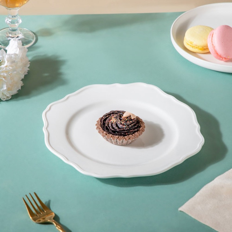 Riona Flower Ceramic Dinner Plate White 9 Inch