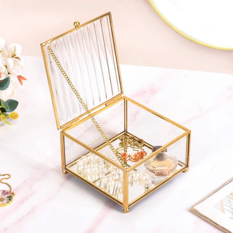 Luxe Fluted Lid Glass Vanity Box