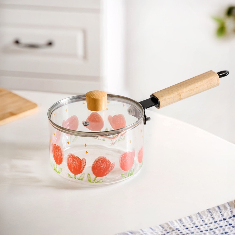 Tulip Saucepan With Lid 1800ml