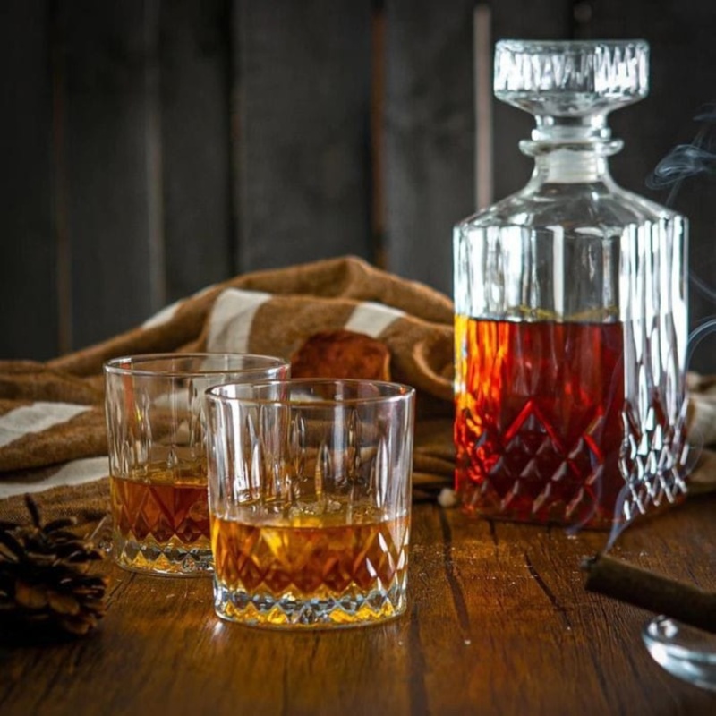 Combo Deal: 6 Piece Odin Whisky Glass And Carafe Bottle