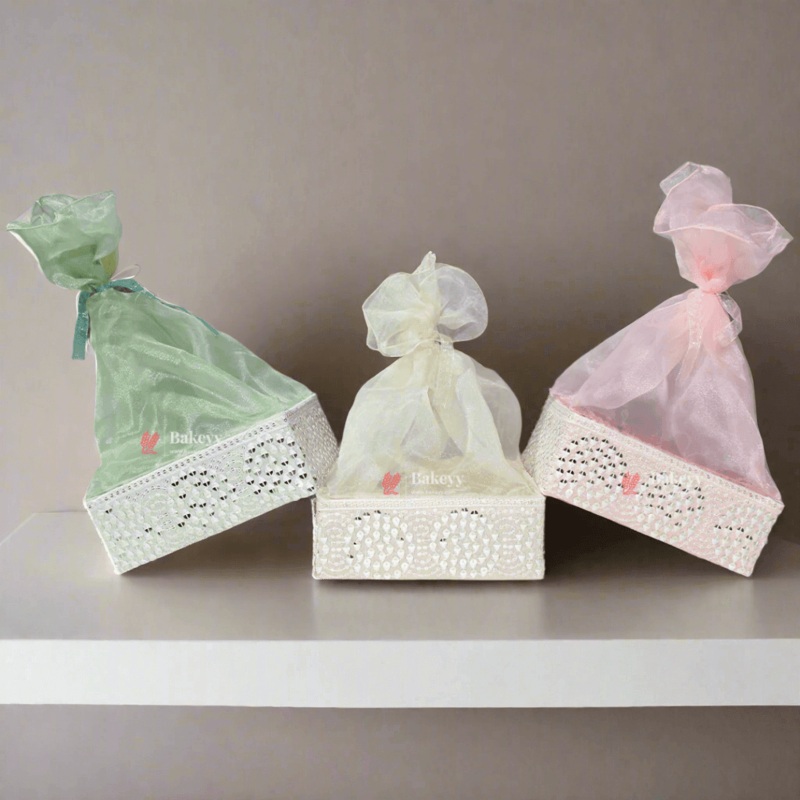 Crystal Mesh Hamper Gift Set | Mint, Ivory, and Pink  | Elegant Square Gifting Tray