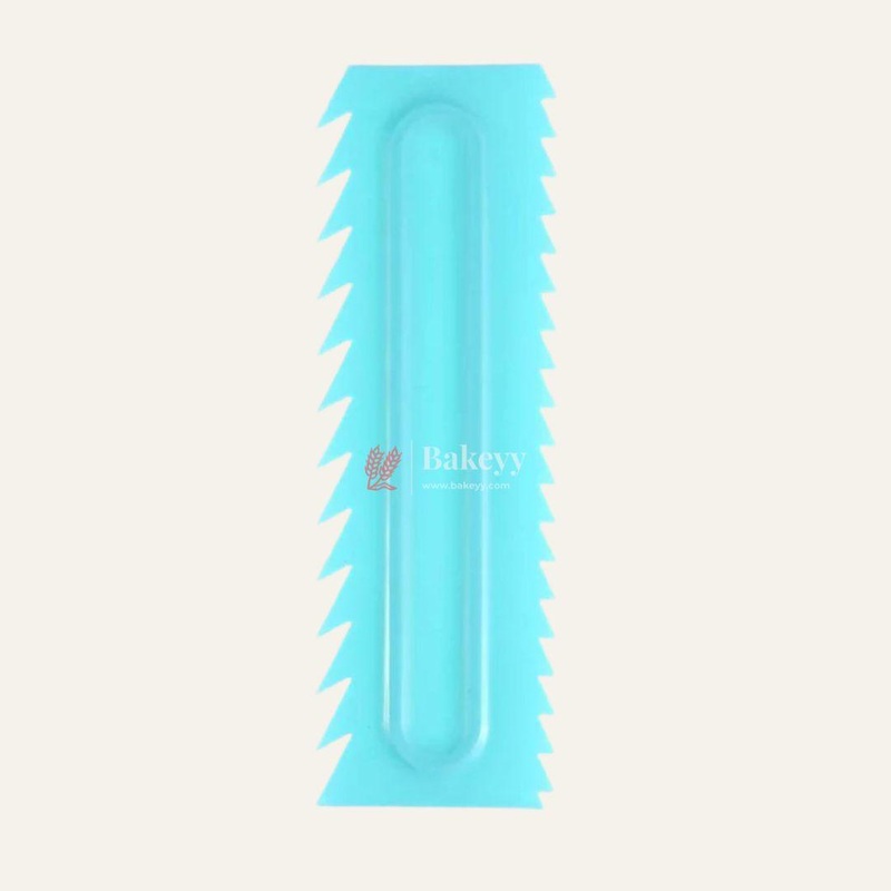 Sharp Triangle Edge Cake Scraper  Sharp, pointed ridges for a striking texture| 1 Piece