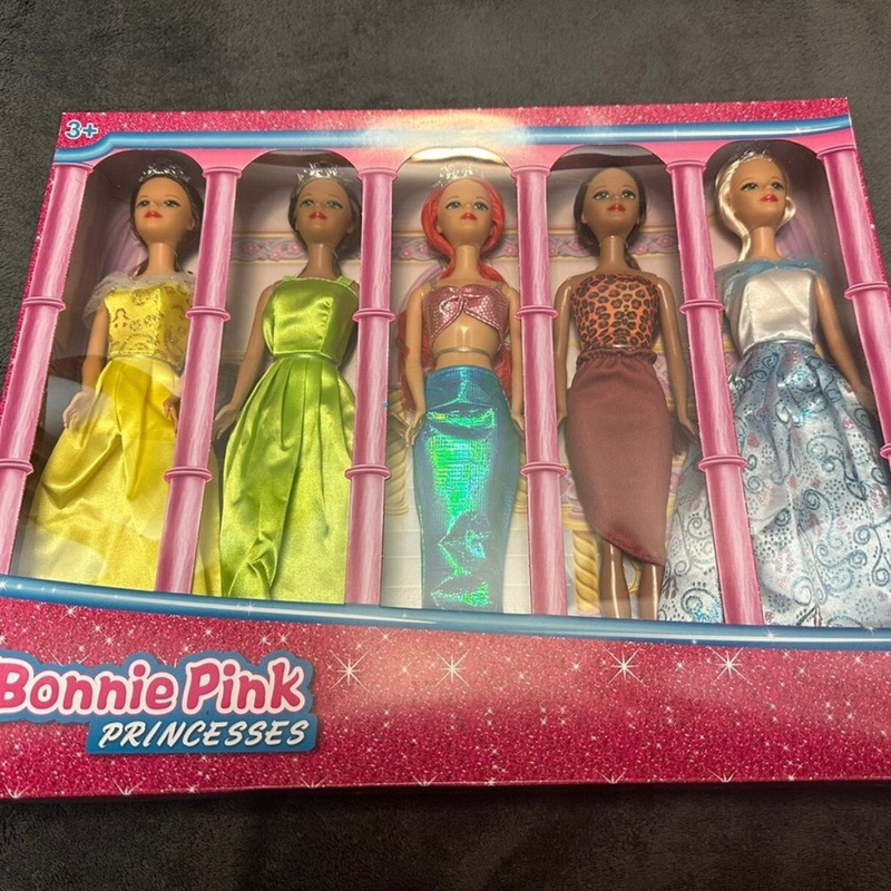 Bonnie Princess Dolls  Royal Dress-Up